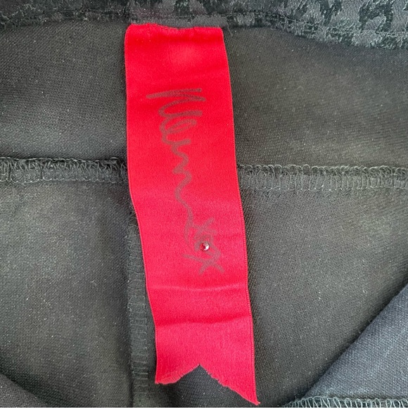 High Waist Leopard Print Capri Pants with Ruffled Skirt and Bows - Picture 9 of 9